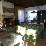 Le Clocooning D'hôtes Couette-café Billy (Allier)
