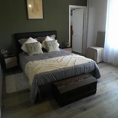 Le Clocooning D'hotes Bed & Breakfast Billy (Allier)