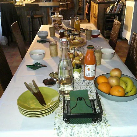 Le Clocooning D'hotes Bed & Breakfast Billy (Allier)